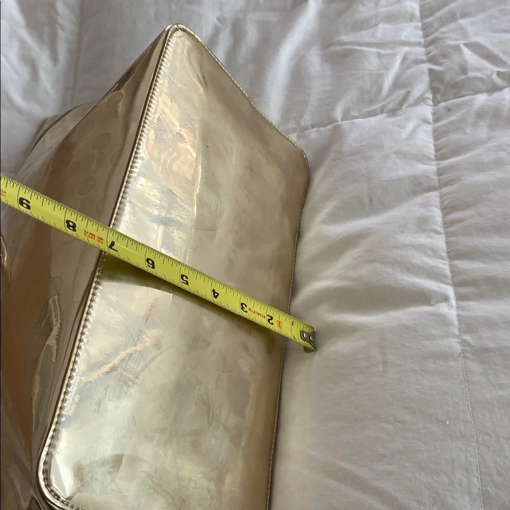 Kate Spade gold bag NWT Sized for day wear or carry on - Picture 9 of 12